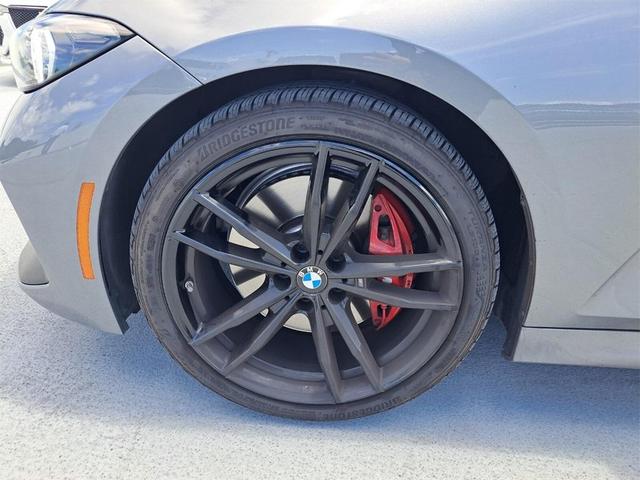 Photo of 2023 Skyscraper Gray Metallic BMW 330