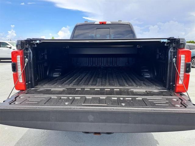 Photo of 2023 Agate Black Metallic Ford F-250