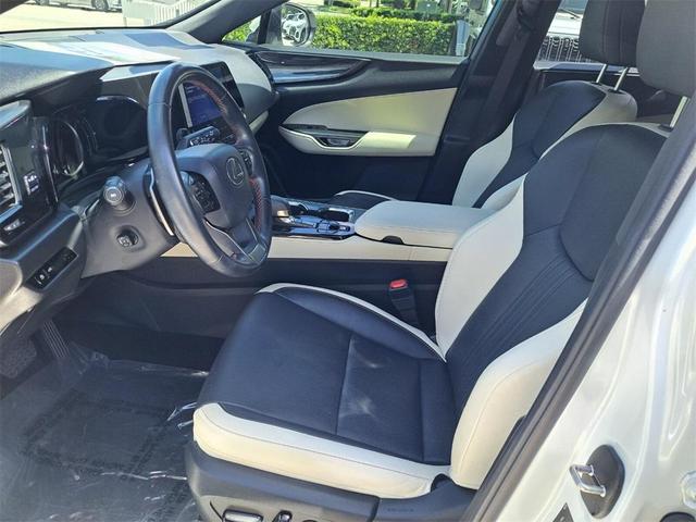 Photo of 2024 Ultra White Lexus NX 350