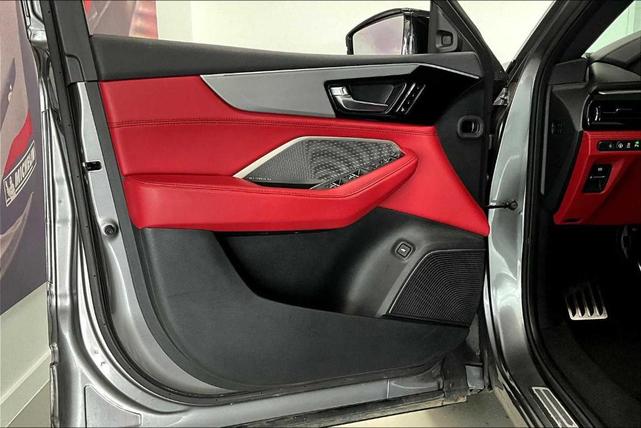 Photo of 2023 Liquid Carbon Metallic Acura MDX