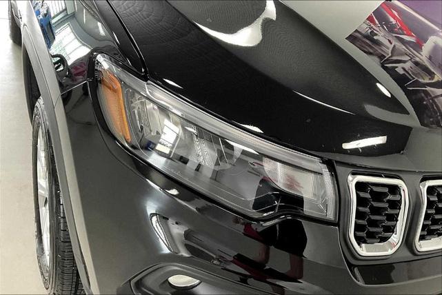 Photo of 2024 Diamond Black Jeep Compass