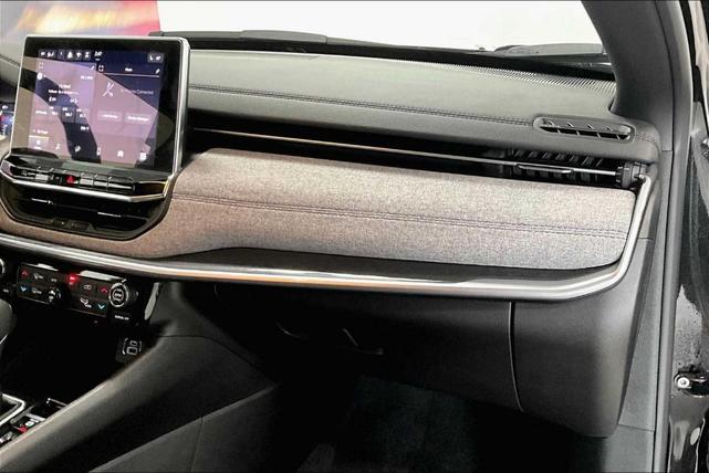 Photo of 2024 Diamond Black Jeep Compass