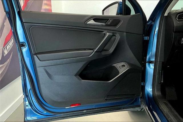 Photo of 2019 Silk Blue Metallic Volkswagen Tiguan