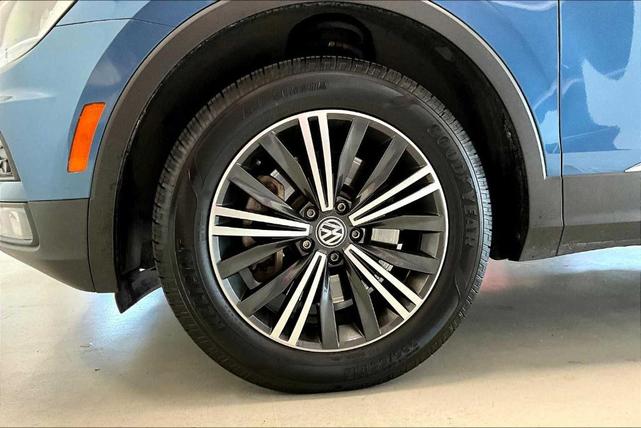 Photo of 2019 Silk Blue Metallic Volkswagen Tiguan