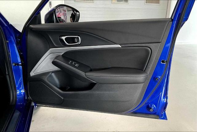 Photo of 2025 Apex Blue Pearl Acura Integra