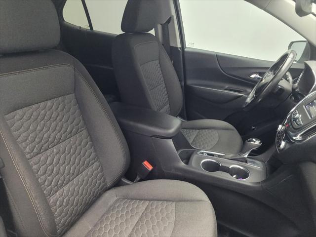 Photo of 2020 White Chevrolet Equinox