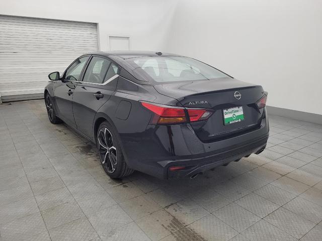 Photo of 2024 Super Black Nissan Altima