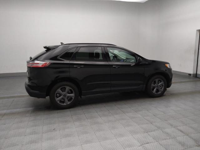 Photo of 2023 Agate Black Metallic Ford Edge