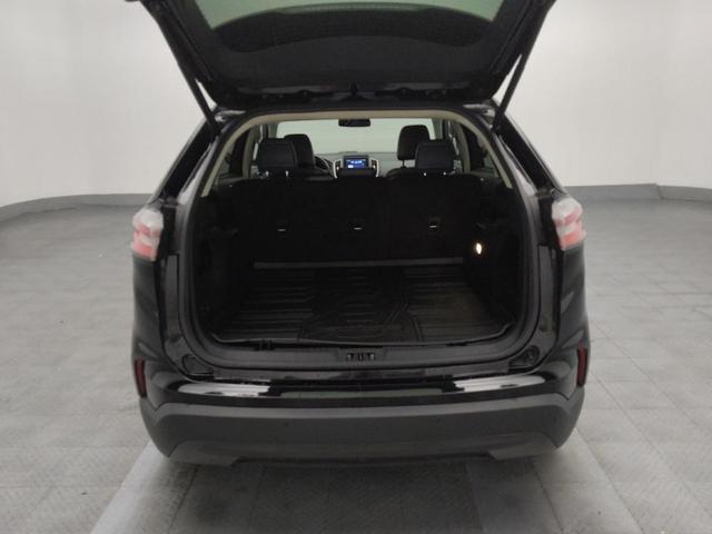 Photo of 2023 Agate Black Metallic Ford Edge