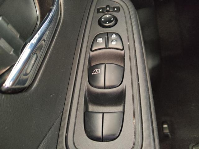 Photo of 2023 Gray Nissan Versa