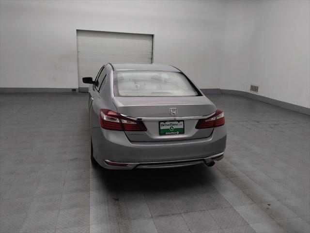 Photo of 2017 Lunar Silver Metallic Honda Accord