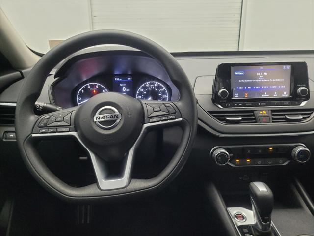Photo of 2021 Gun Metallic Nissan Altima