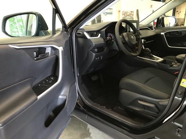 Photo of 2021 Black Toyota RAV4