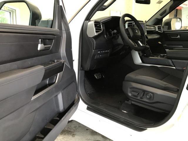 Photo of 2025 Ice Cap Toyota Tundra