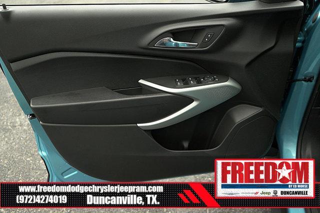 Photo of 2025 Marina Blue Metallic Chevrolet Trax