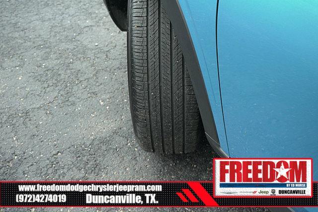 Photo of 2025 Marina Blue Metallic Chevrolet Trax