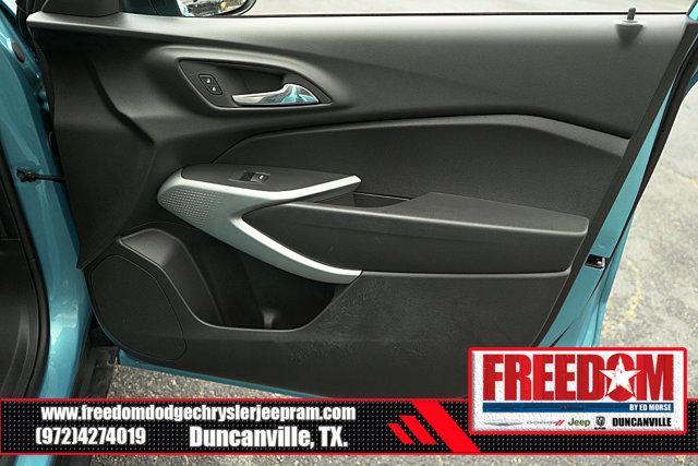 Photo of 2025 Marina Blue Metallic Chevrolet Trax