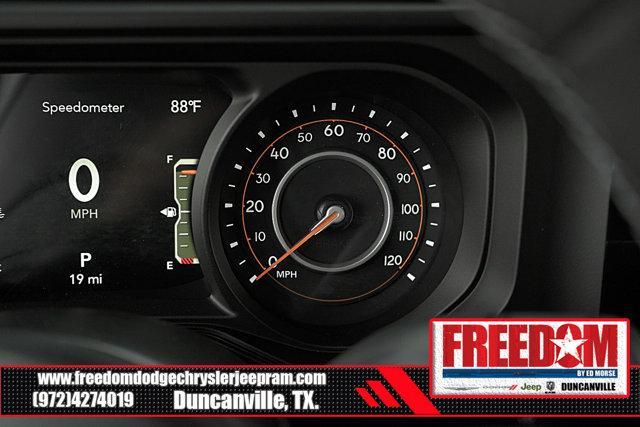 Photo of 2025 Anvil Clearcoat Jeep Gladiator