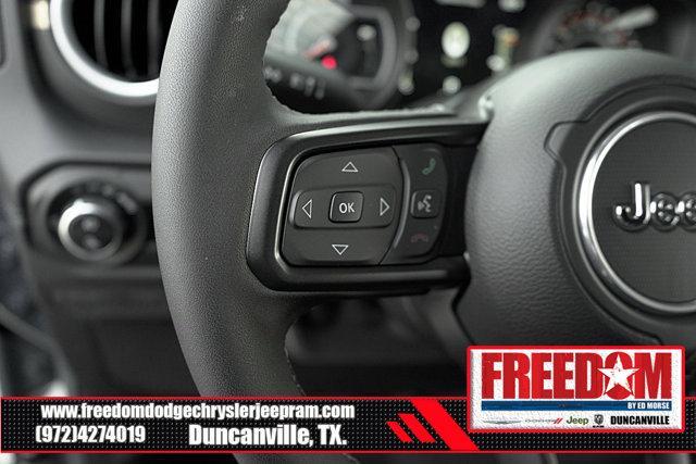 Photo of 2025 Anvil Clearcoat Jeep Gladiator