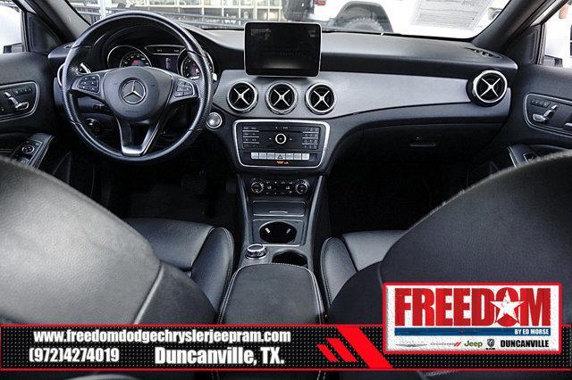 Photo of 2020 Polar White Mercedes-Benz GLA 250