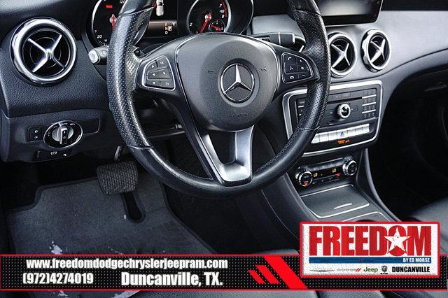 Photo of 2020 Polar White Mercedes-Benz GLA 250