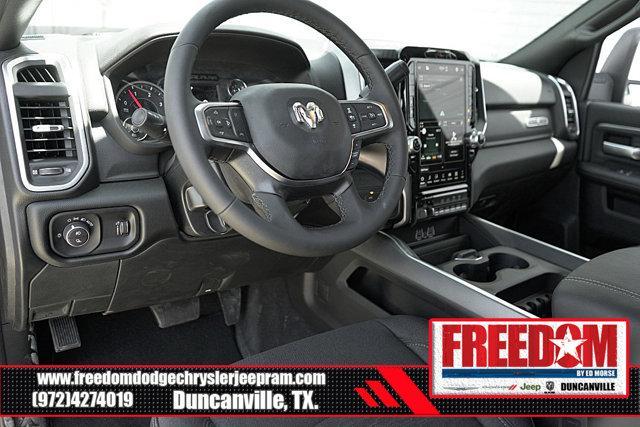 Photo of 2025 Diamond Black Crystal Pearlcoat RAM 2500
