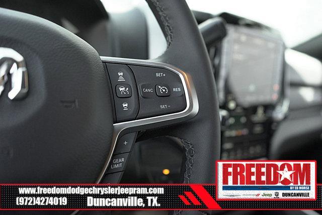Photo of 2025 Diamond Black Crystal Pearlcoat RAM 2500