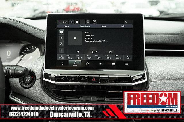 Photo of 2023 Laser Blue Pearlcoat Jeep Compass
