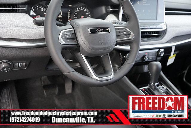 Photo of 2025 Silver Zynith Metallic Clearcoat Jeep Compass