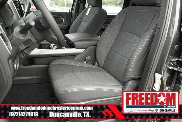 Photo of 2025 Granite Crystal Metallic Clearcoat RAM 2500