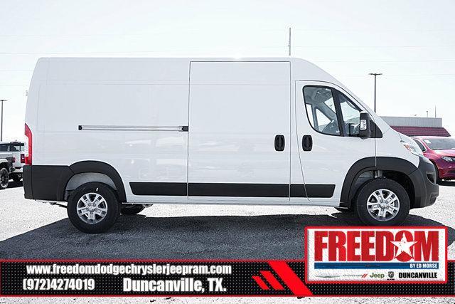 Photo of 2025 Bright White Clearcoat RAM ProMaster 2500