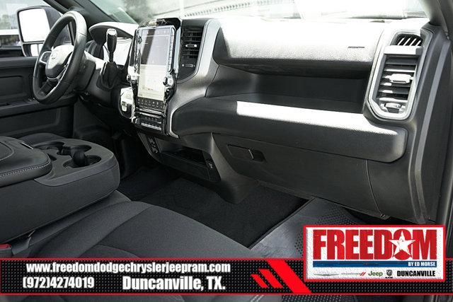 Photo of 2025 Diamond Black Crystal Pearlcoat RAM 2500