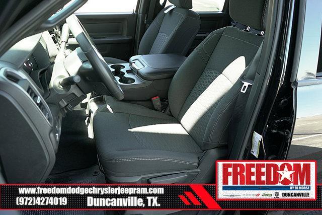 Photo of 2025 Diamond Black Crystal Pearlcoat RAM 2500