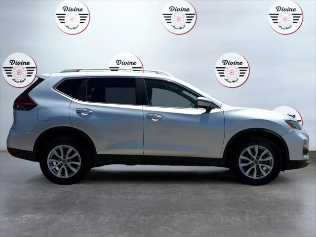 Photo of 2020 Brilliant Silver Metallic Nissan Rogue