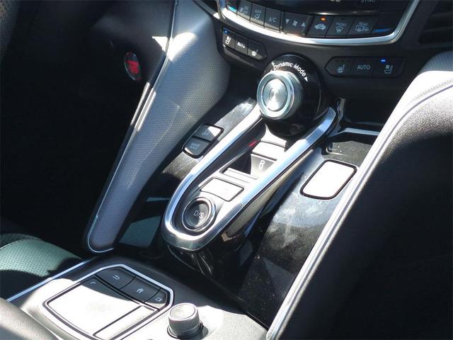 Photo of 2022 Tiger Eye Pearl Acura TLX