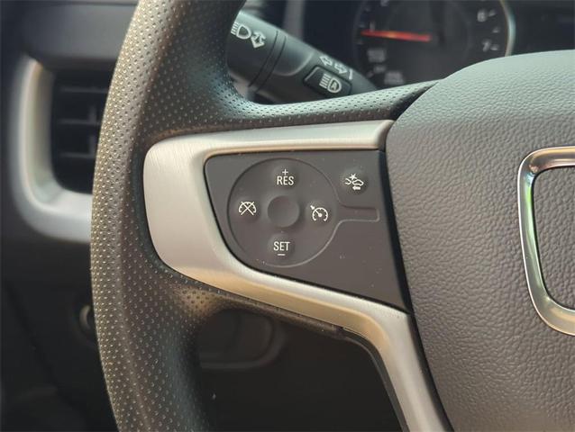 Photo of 2024 Summit White GMC Terrain