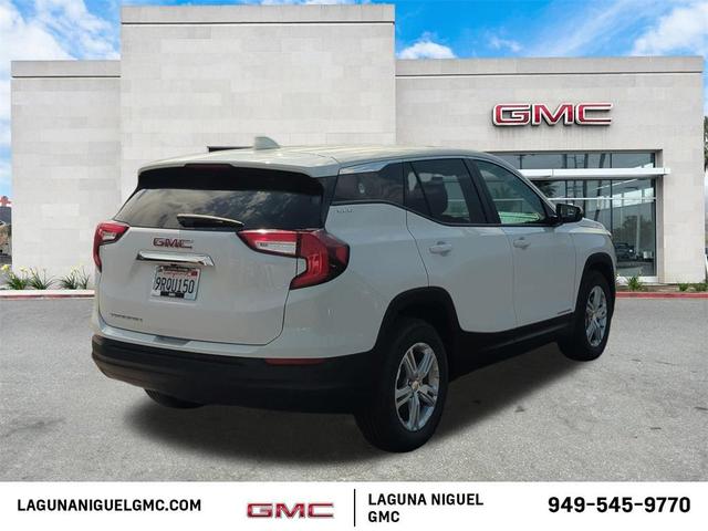 Photo of 2024 Summit White GMC Terrain