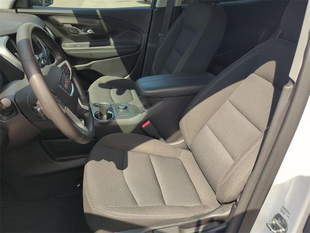 Photo of 2024 Summit White GMC Terrain