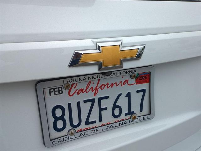 Photo of 2021 Summit White Chevrolet Trax