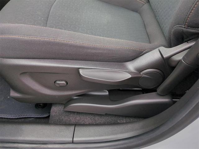 Photo of 2021 Summit White Chevrolet Trax