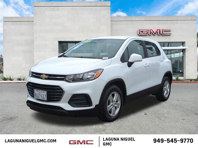 Photo of 2021 Summit White Chevrolet Trax