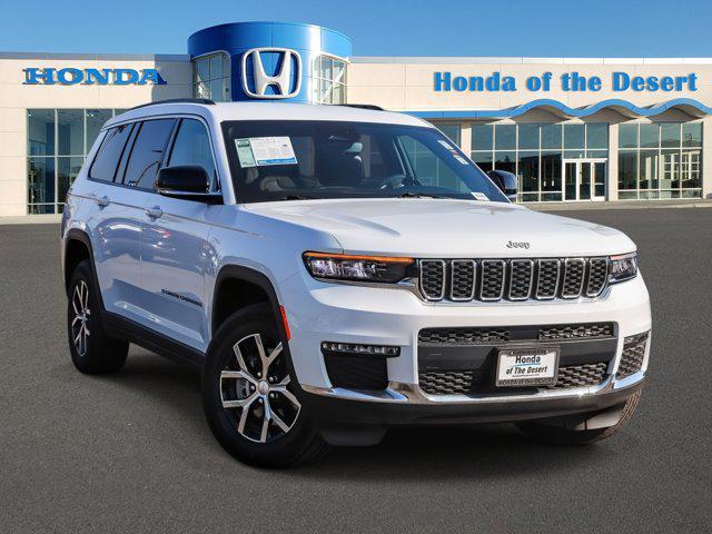 Photo of 2024 Bright White Clearcoat Jeep Grand Cherokee L