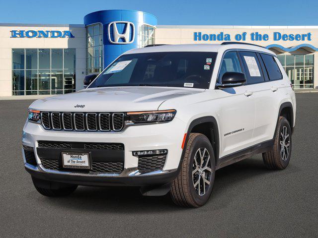 Photo of 2024 Bright White Clearcoat Jeep Grand Cherokee L