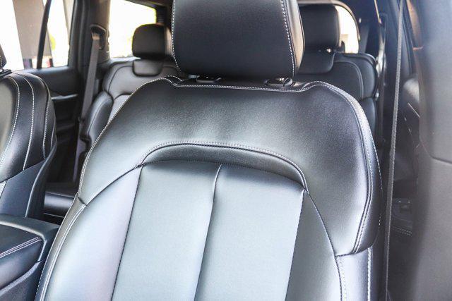Photo of 2024 Bright White Clearcoat Jeep Grand Cherokee L