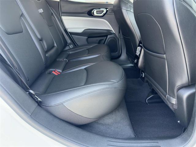 Photo of 2022 Bright White Clearcoat Jeep Compass