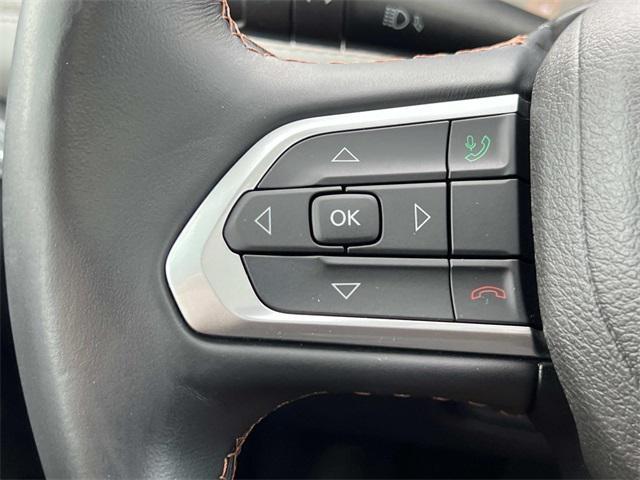 Photo of 2022 Bright White Clearcoat Jeep Compass