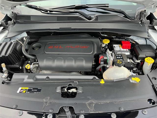 Photo of 2022 Bright White Clearcoat Jeep Compass