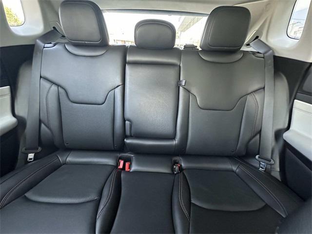 Photo of 2022 Bright White Clearcoat Jeep Compass