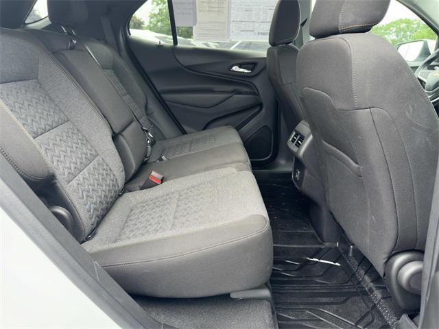 Photo of 2023 Summit White Chevrolet Equinox