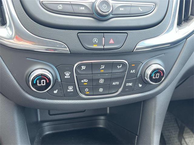 Photo of 2023 Summit White Chevrolet Equinox
